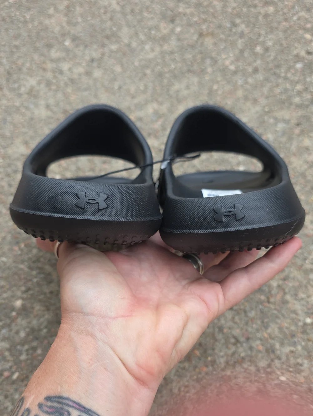 NWT Under Armour Black Locker V Slides Sandals Size 5